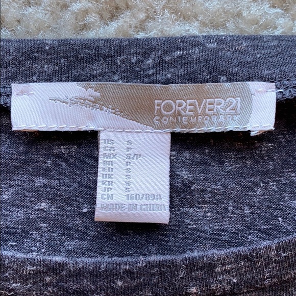 Long Sleeve Tee Forever 21 - Picture 3 of 5